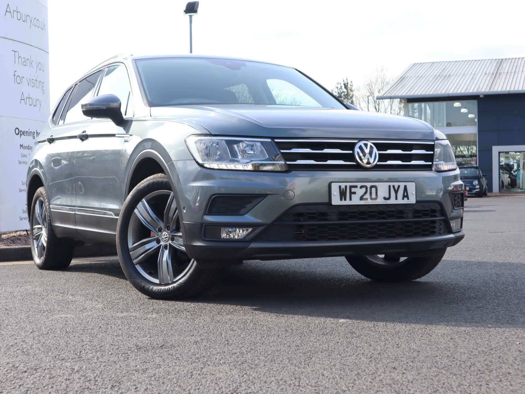 Main listing image - Volkswagen Tiguan Allspace