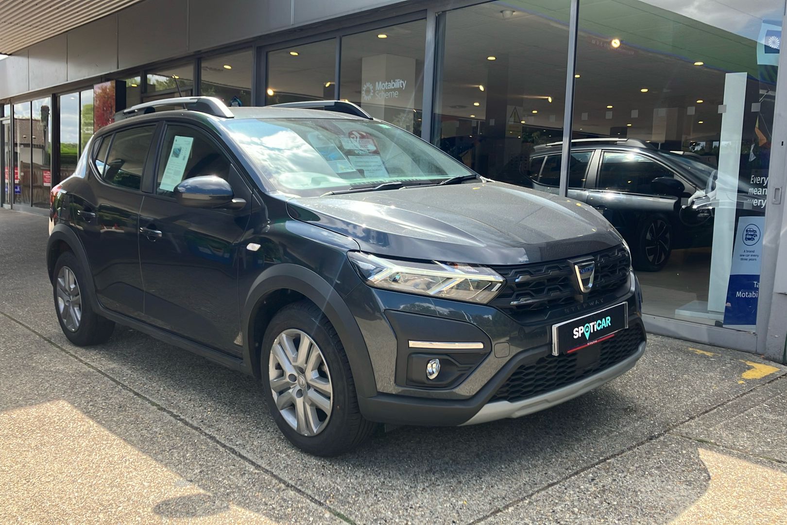 Main listing image - Dacia Sandero Stepway