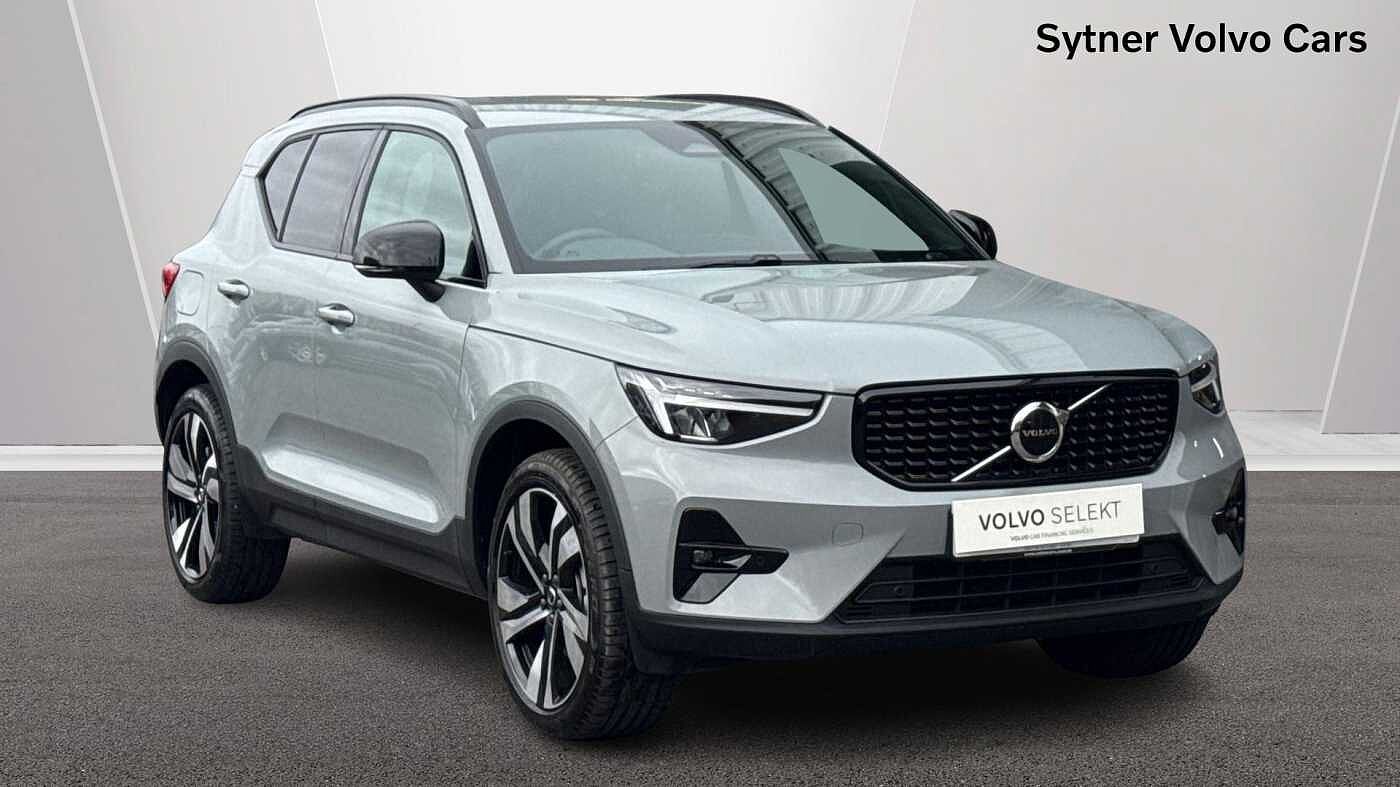 Main listing image - Volvo XC40