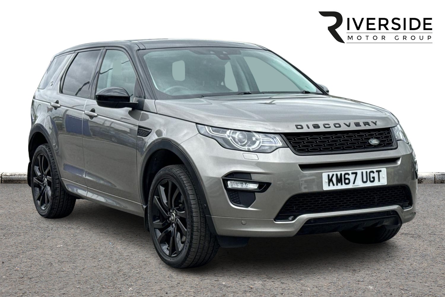 Main listing image - Land Rover Discovery Sport
