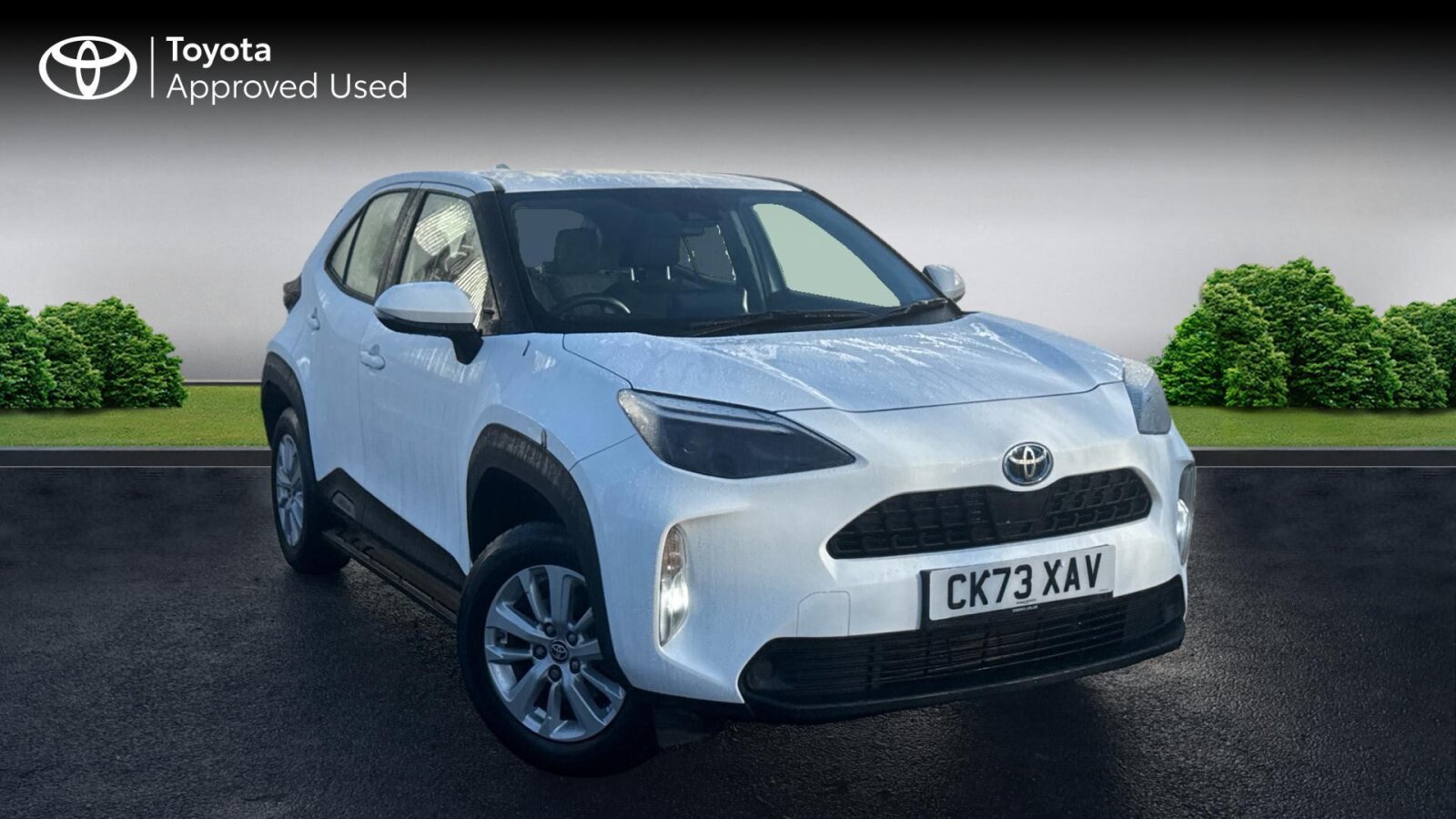 Main listing image - Toyota Yaris Cross
