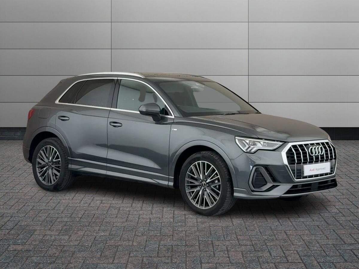 Main listing image - Audi Q3