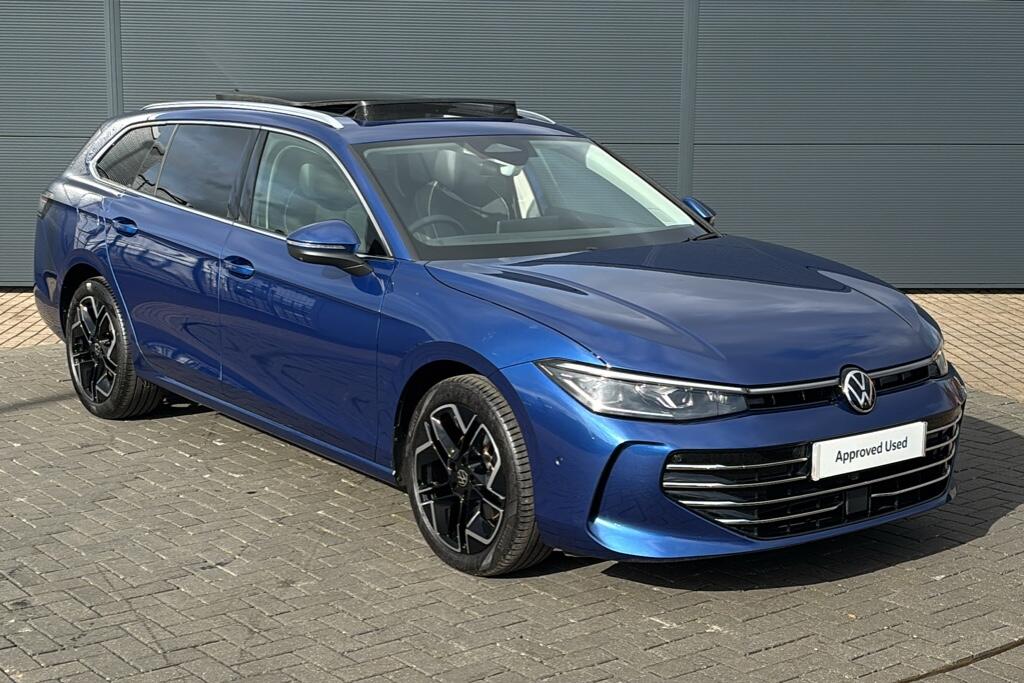 Main listing image - Volkswagen Passat Estate