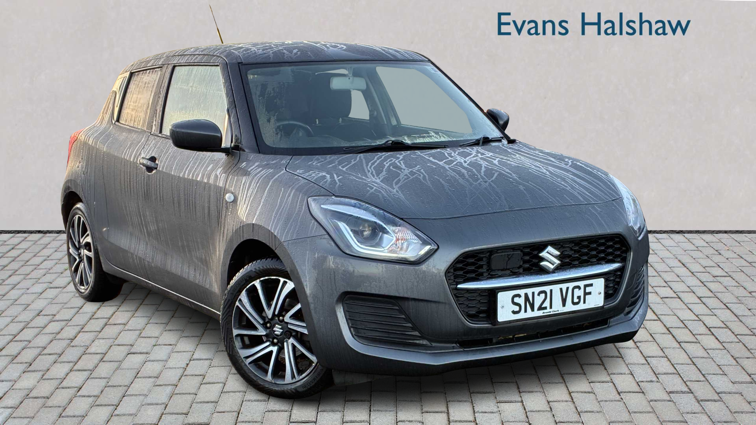 Main listing image - Suzuki Swift