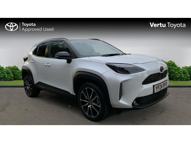 Main listing image - Toyota Yaris Cross