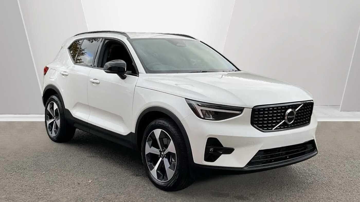 Main listing image - Volvo XC40
