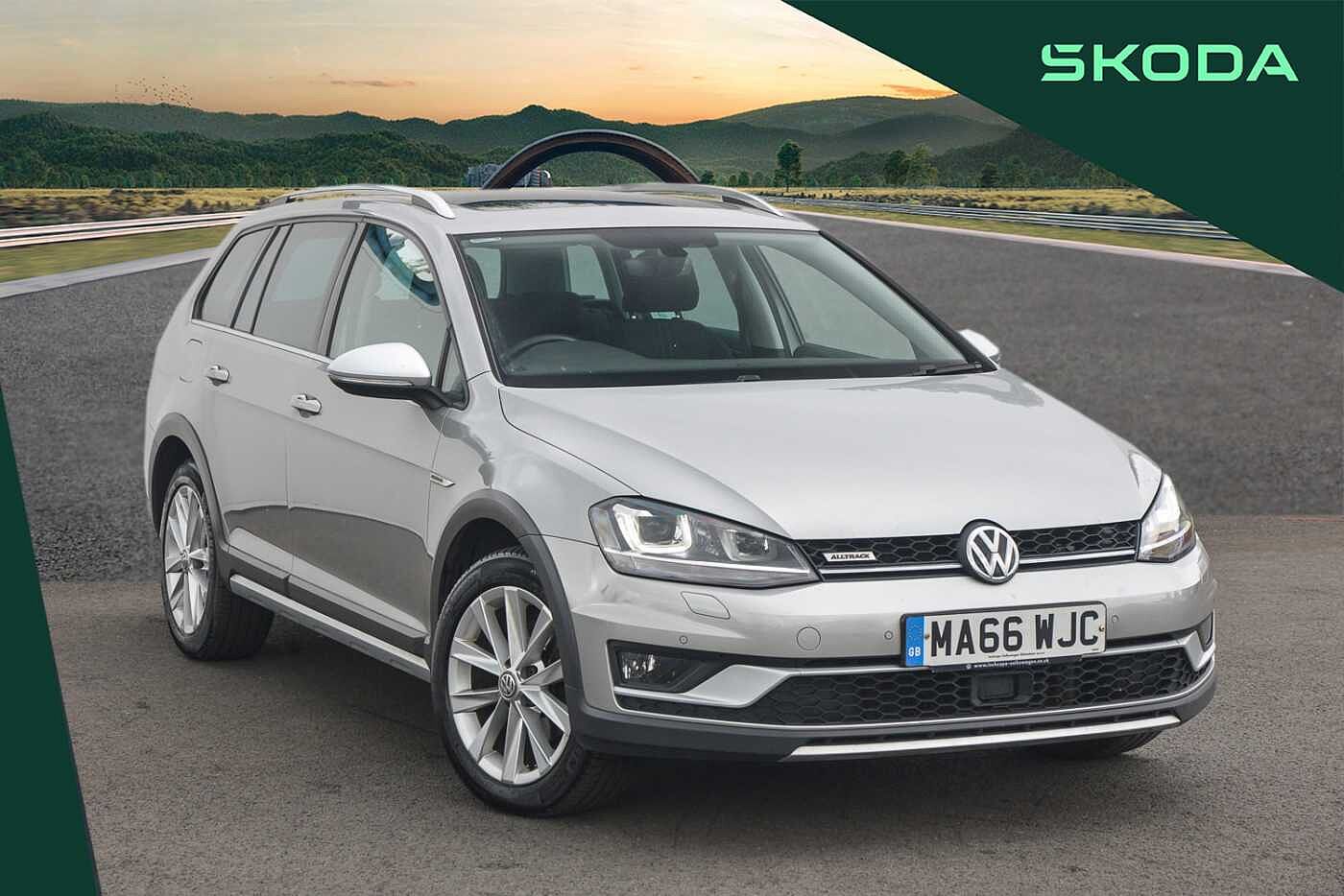 Main listing image - Volkswagen Golf Alltrack