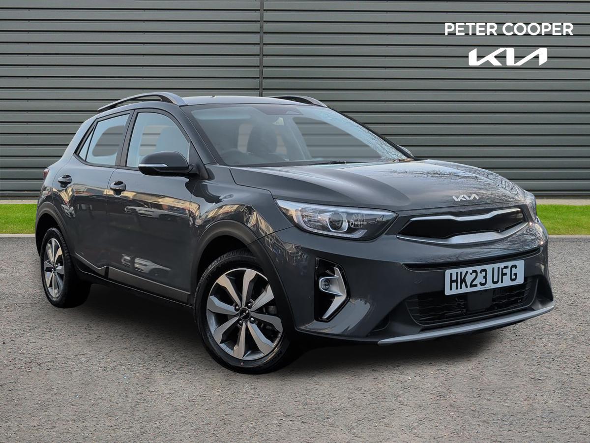 Main listing image - Kia Stonic