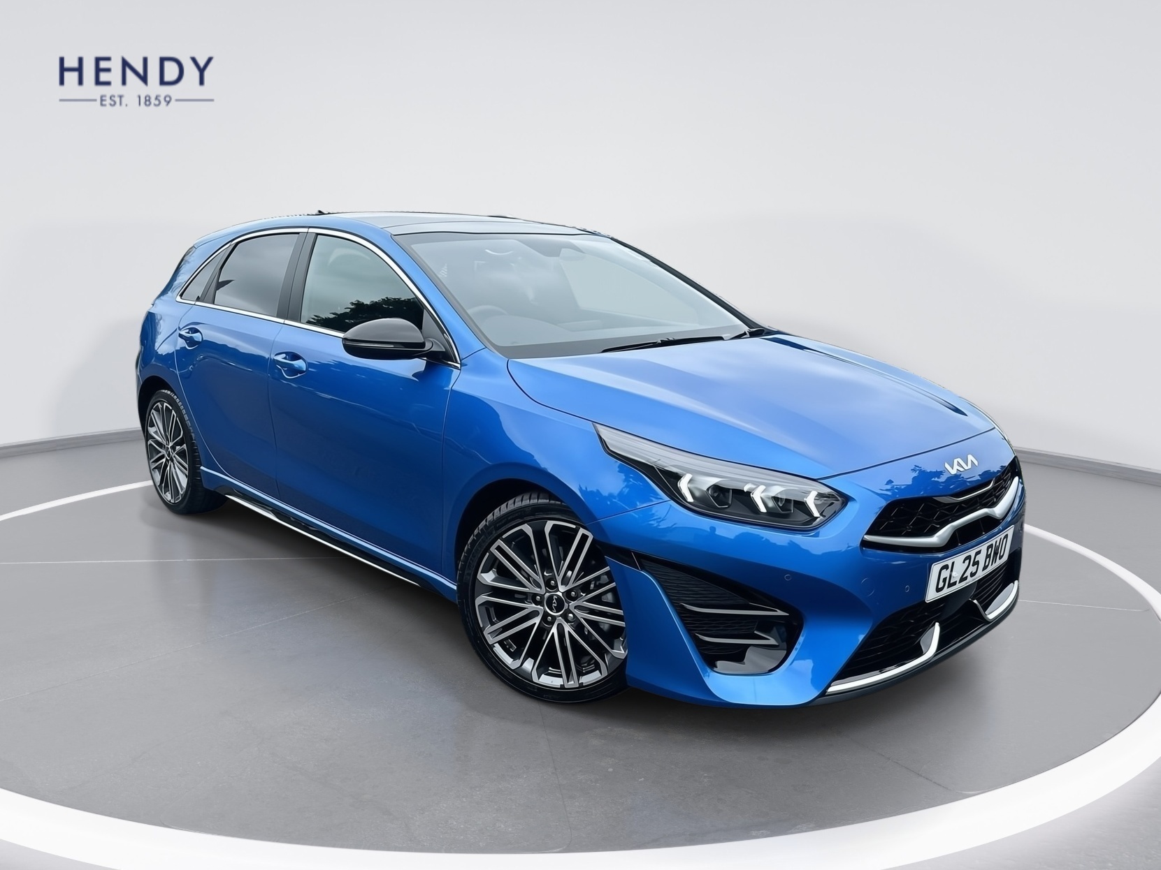 Main listing image - Kia Ceed