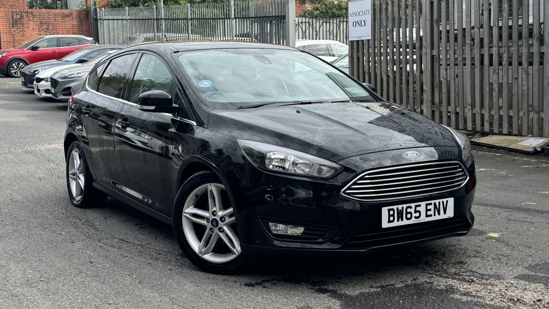 Main listing image - Ford Focus