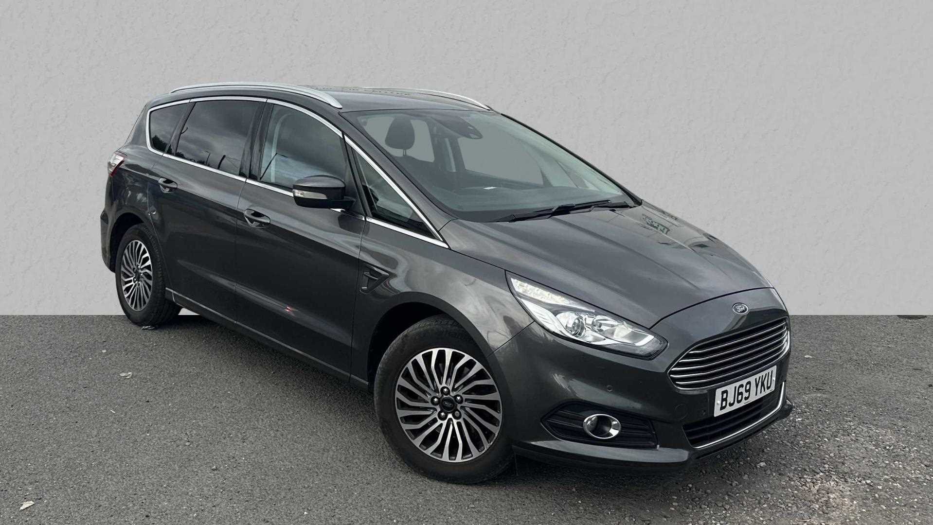 Main listing image - Ford S-MAX