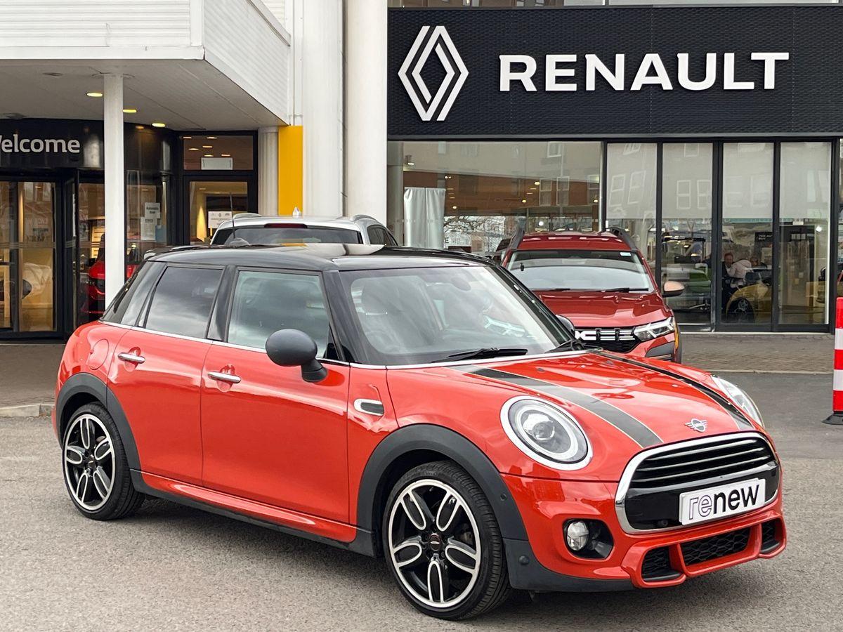 Main listing image - MINI Hatchback 5dr