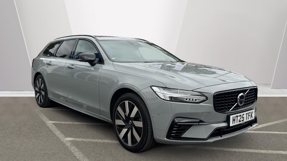 Main listing image - Volvo V90