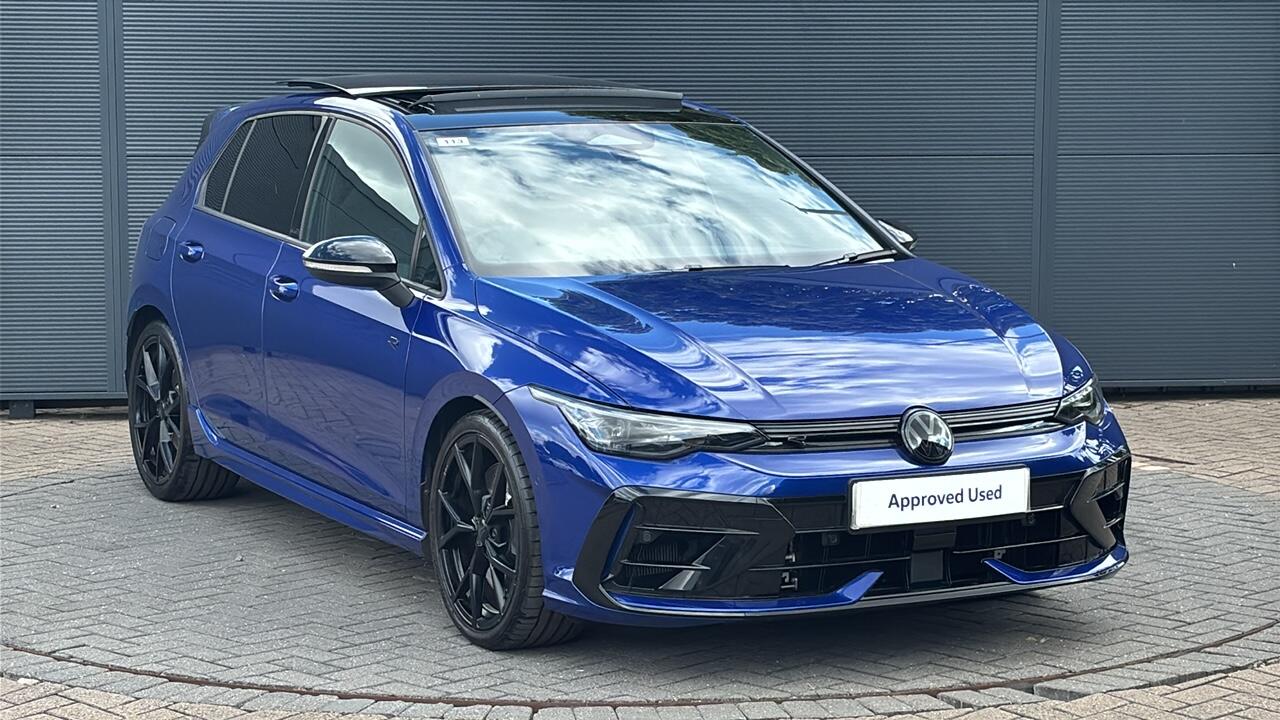 Main listing image - Volkswagen Golf