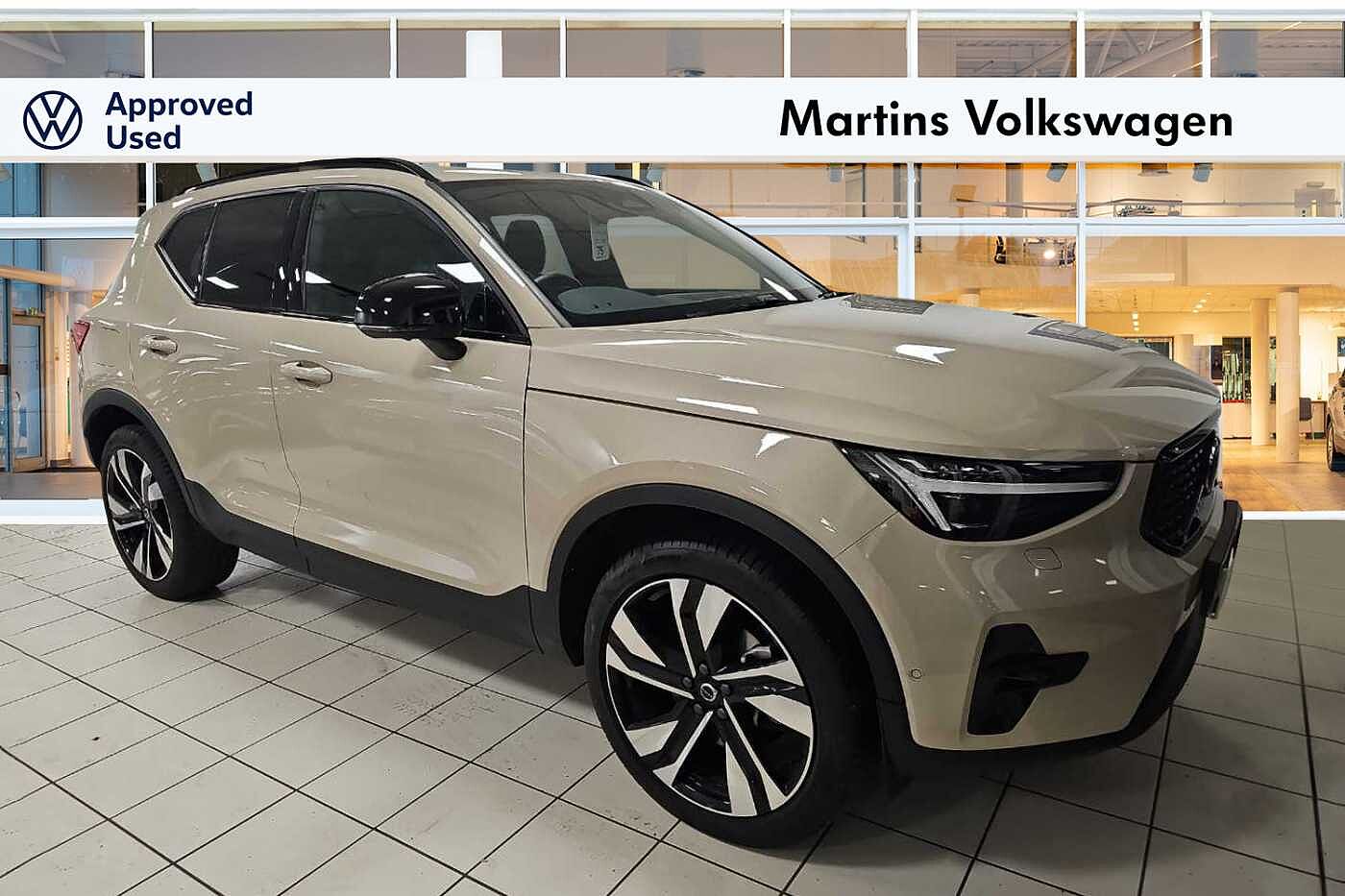 Main listing image - Volvo XC40