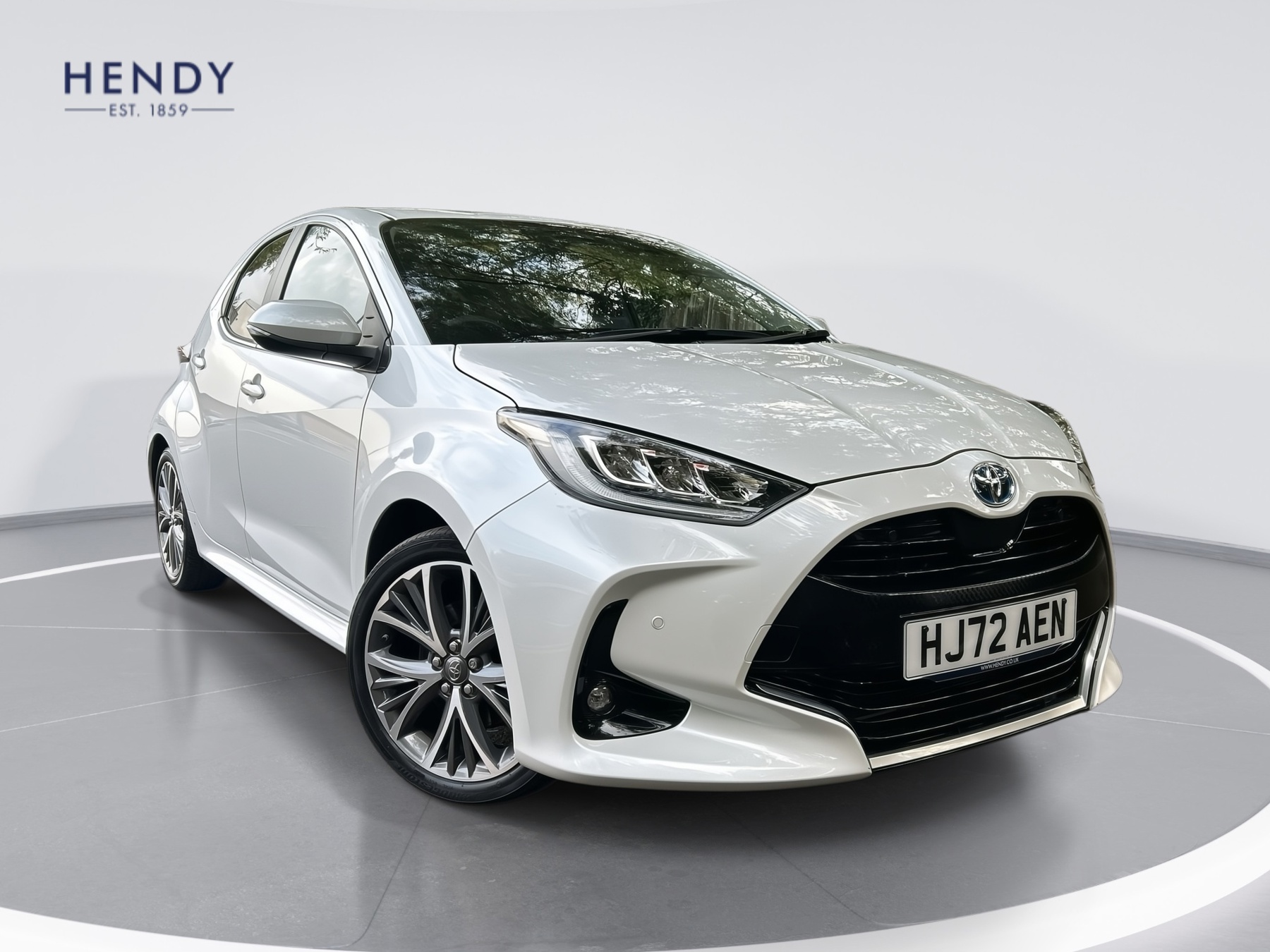 Main listing image - Toyota Yaris