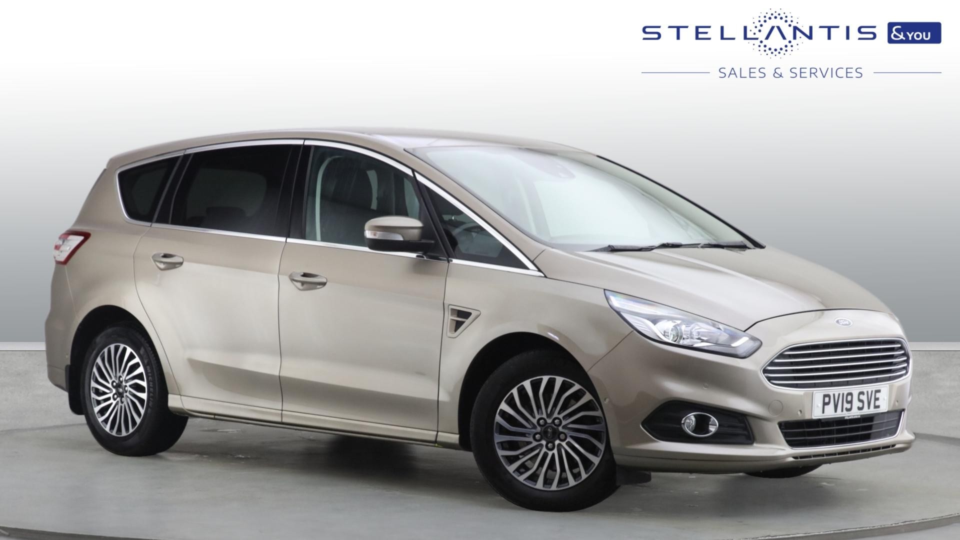 Main listing image - Ford S-MAX