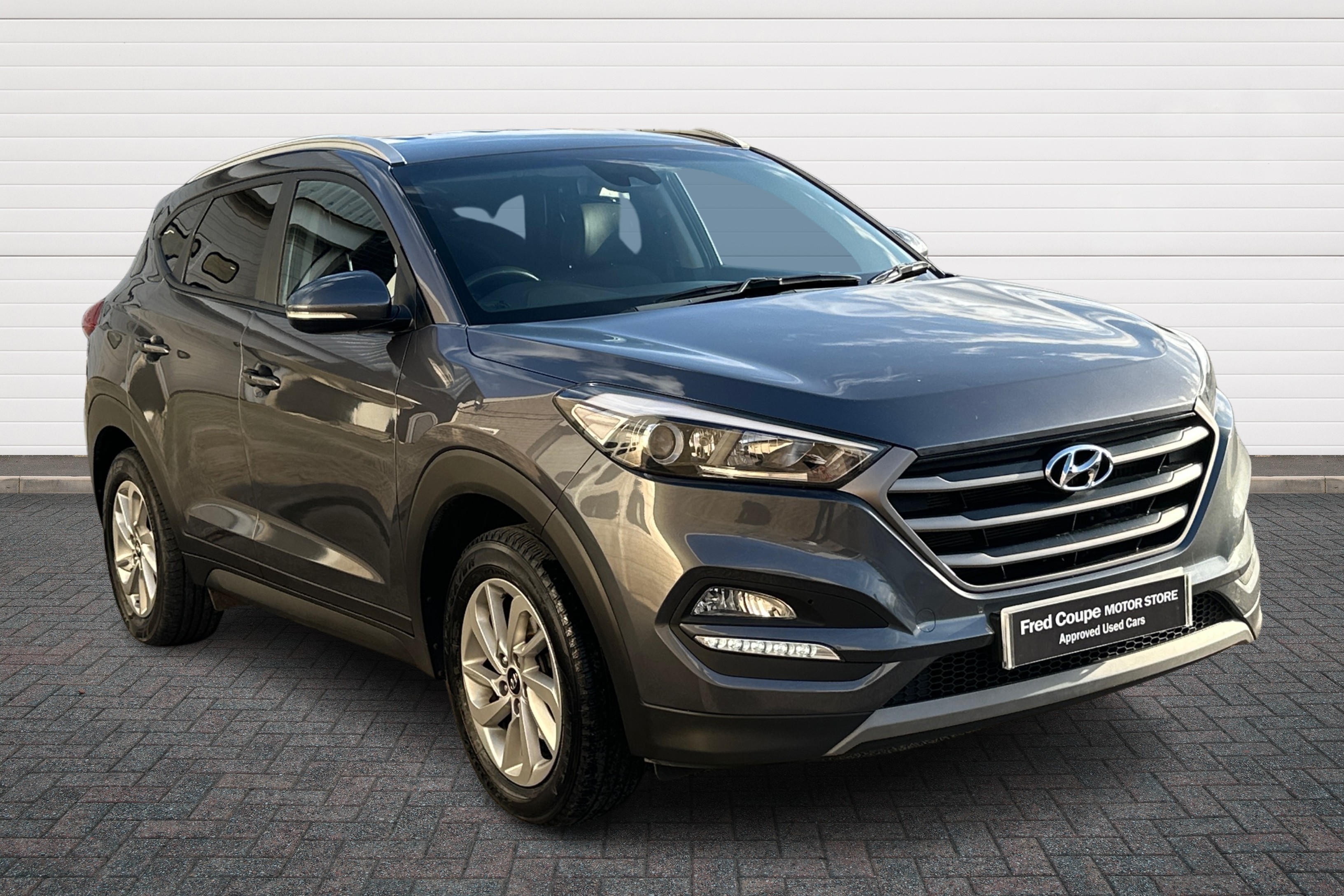 Main listing image - Hyundai Tucson