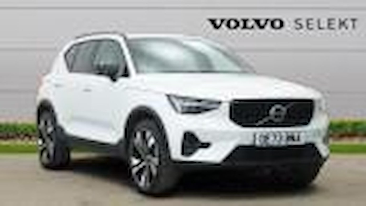 Main listing image - Volvo XC40