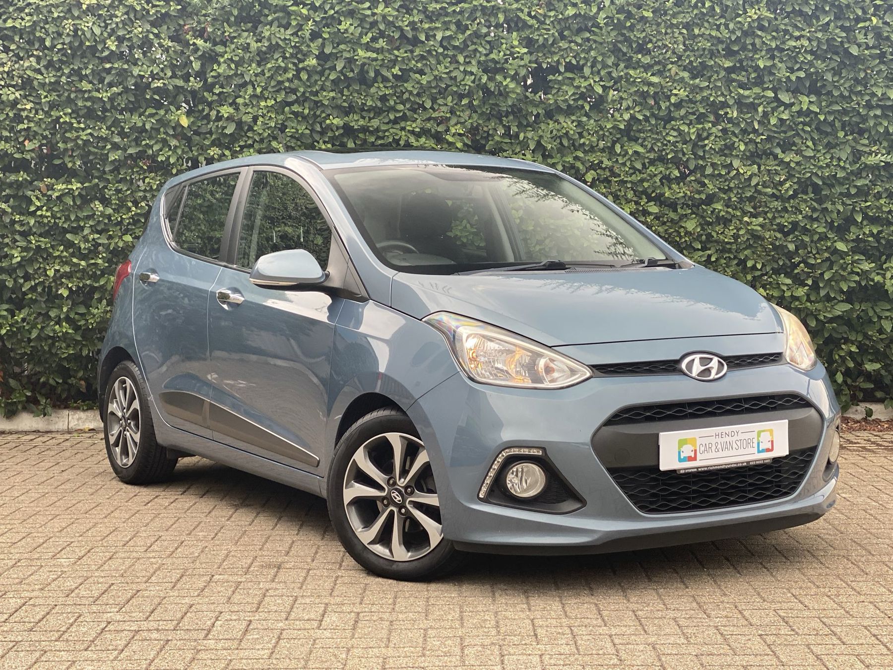 Main listing image - Hyundai i10