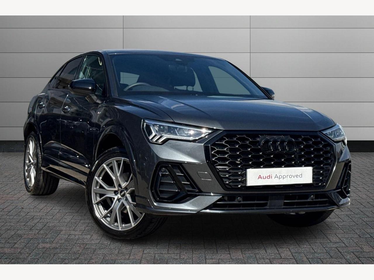 Main listing image - Audi Q3