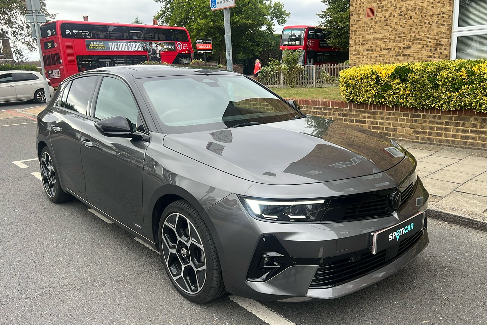 Main listing image - Vauxhall Astra
