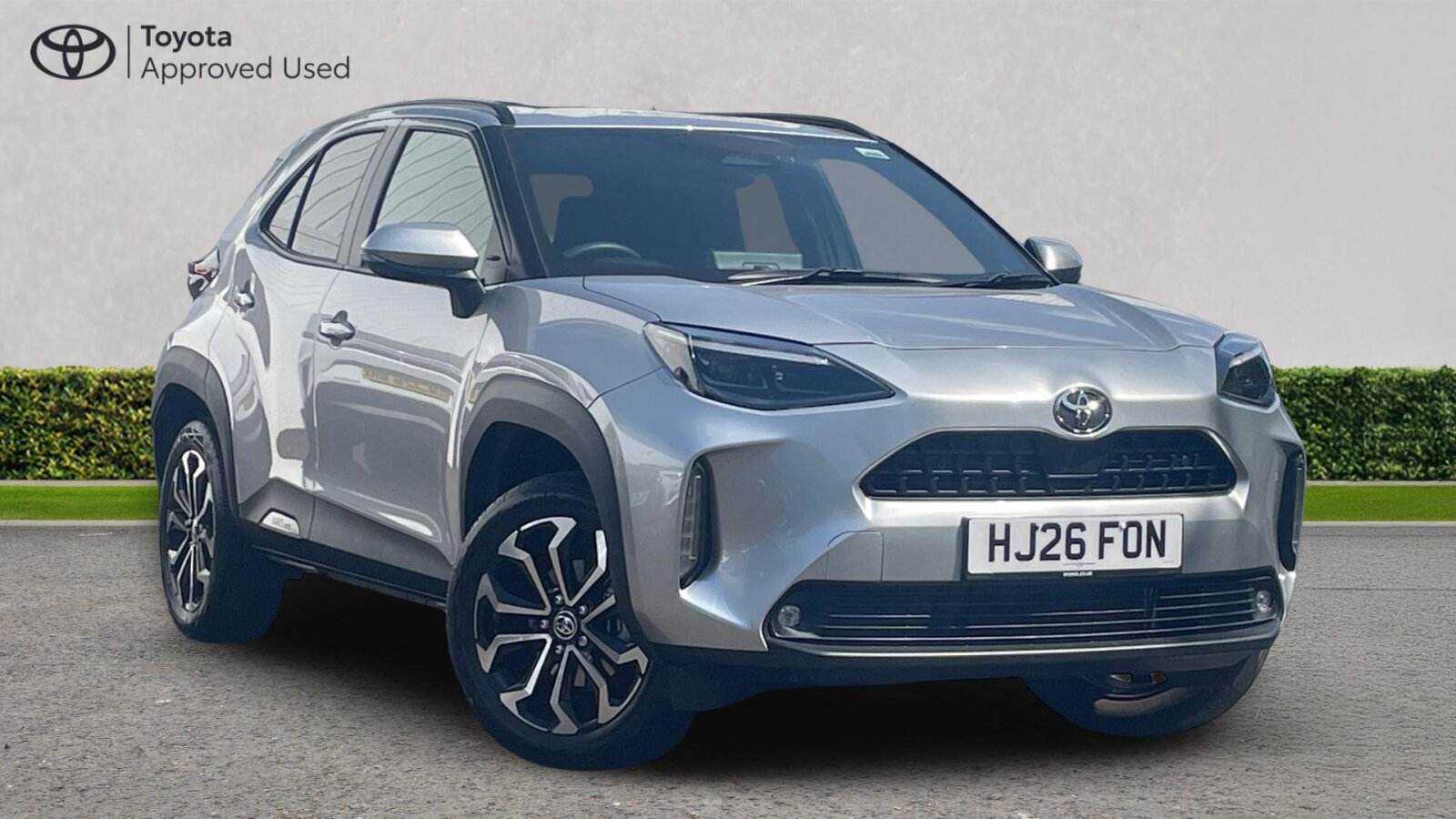 Main listing image - Toyota Yaris Cross