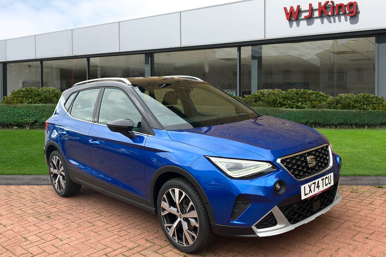 Main listing image - SEAT Arona