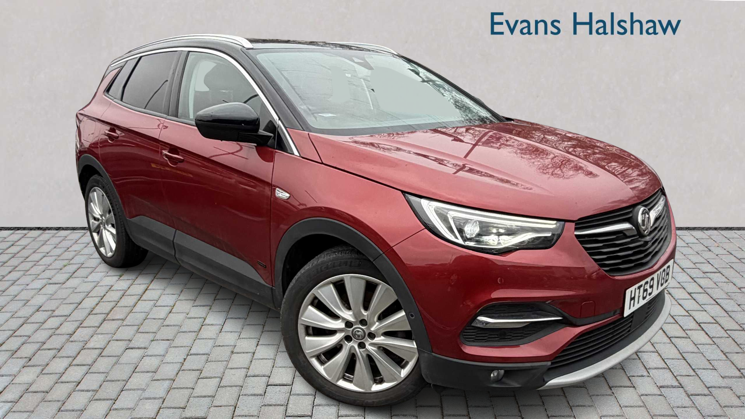 Main listing image - Vauxhall Grandland X