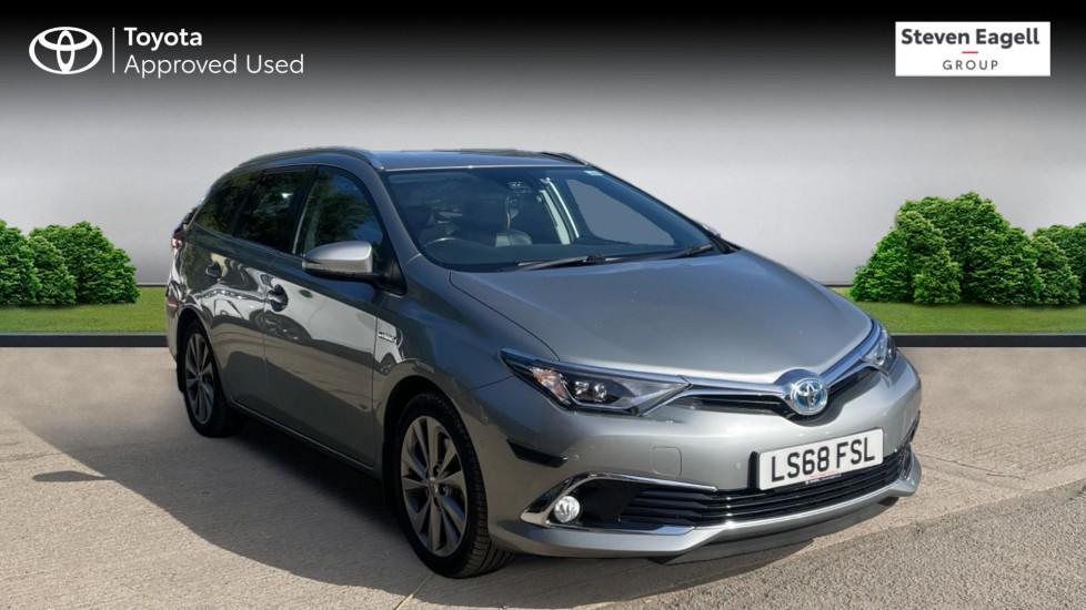 Main listing image - Toyota Auris Touring Sport