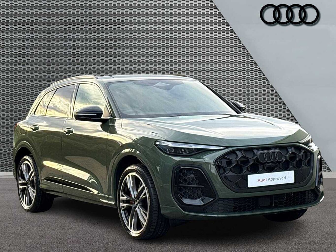 Main listing image - Audi Q5