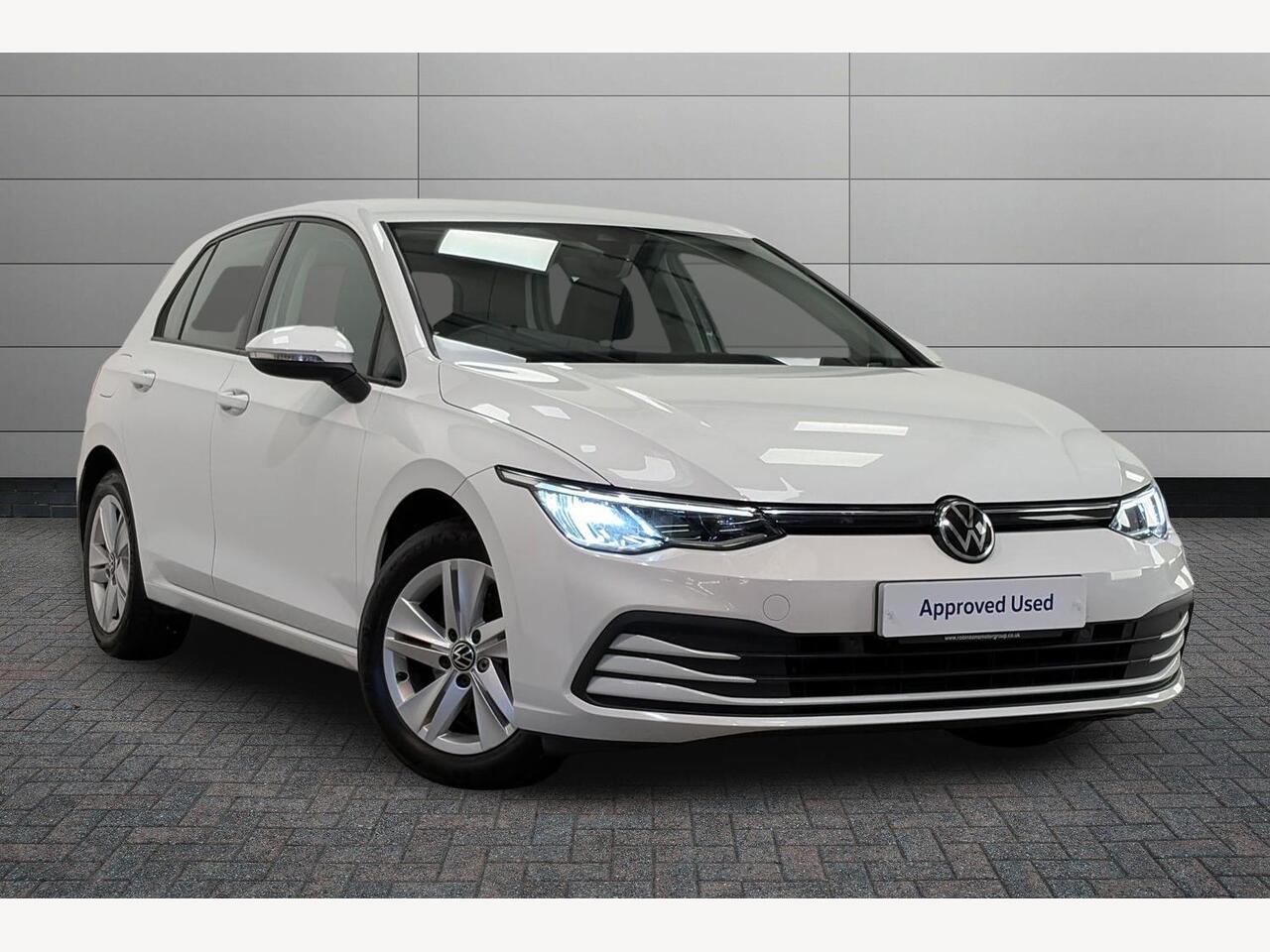 Main listing image - Volkswagen Golf