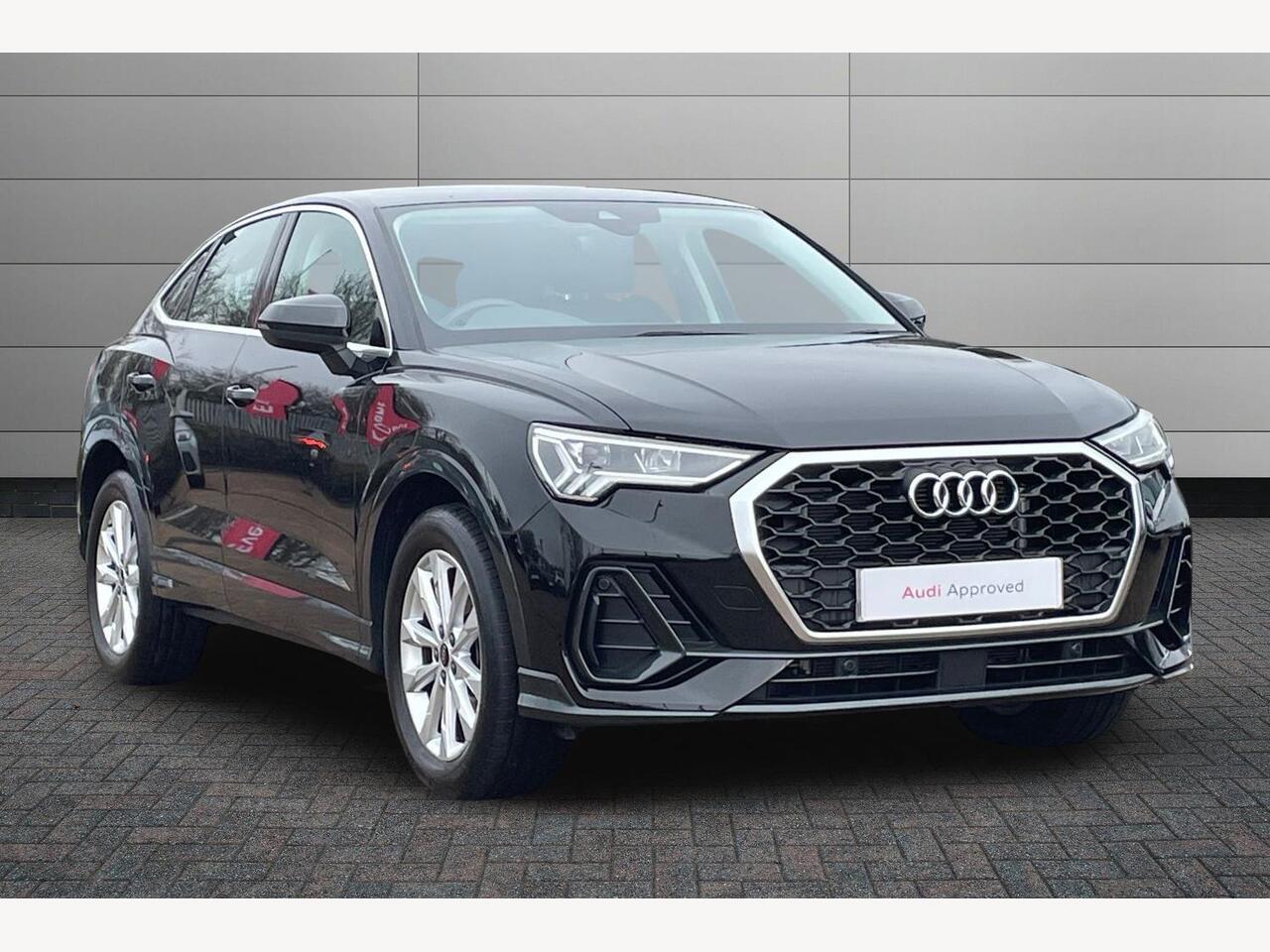 Main listing image - Audi Q3