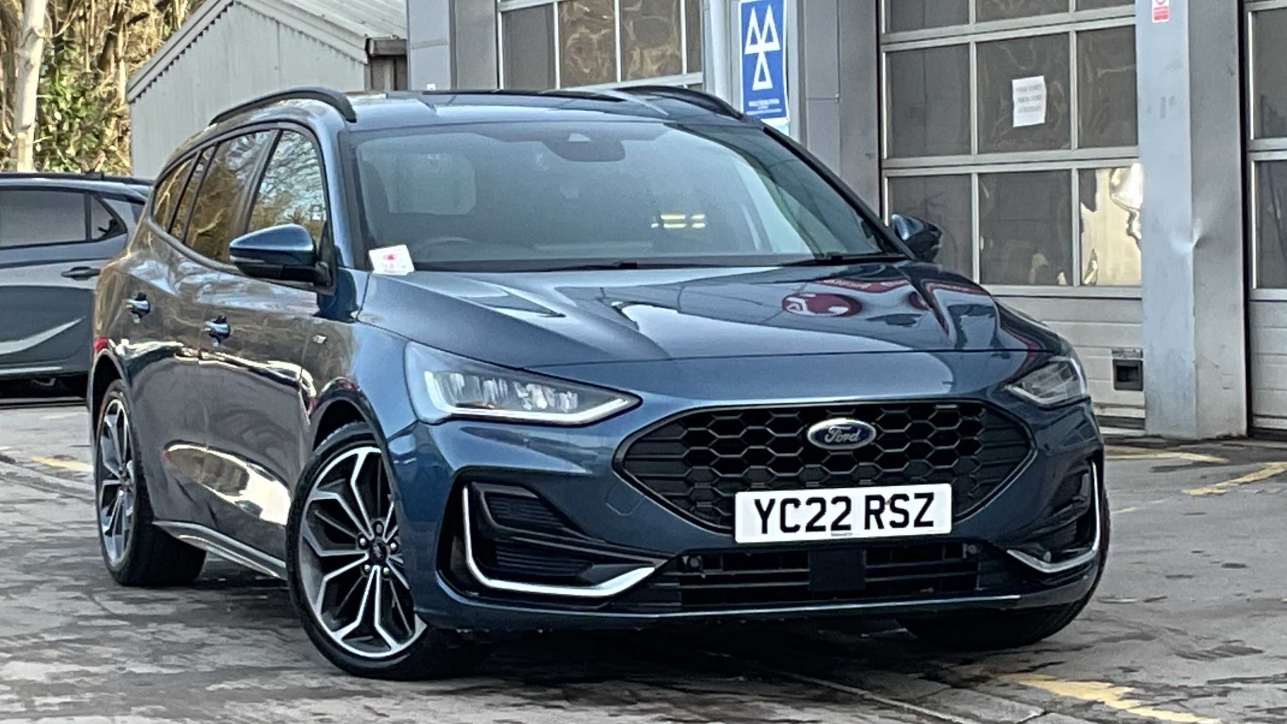 Main listing image - Ford Focus Estate