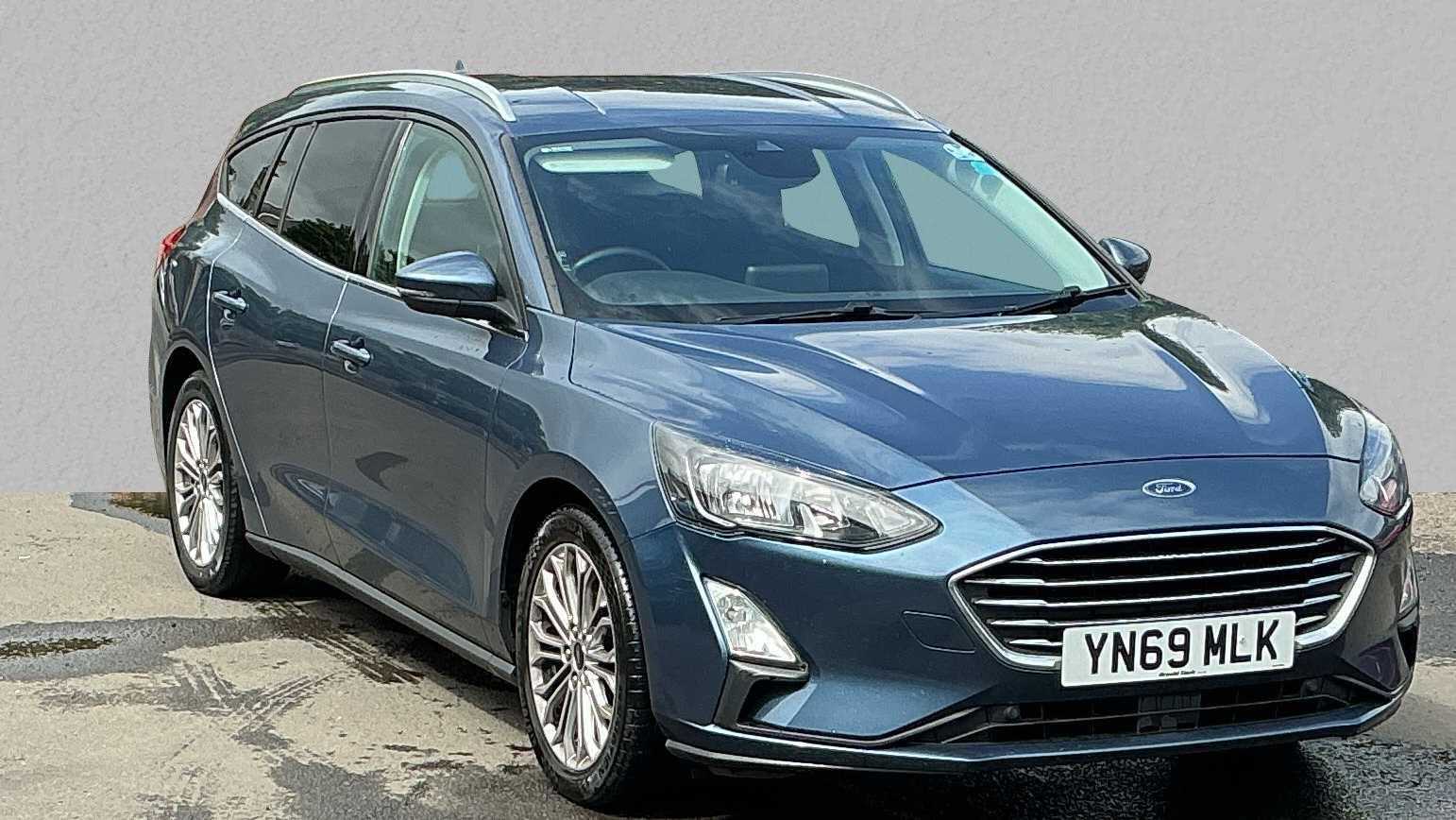 Main listing image - Ford Focus Estate