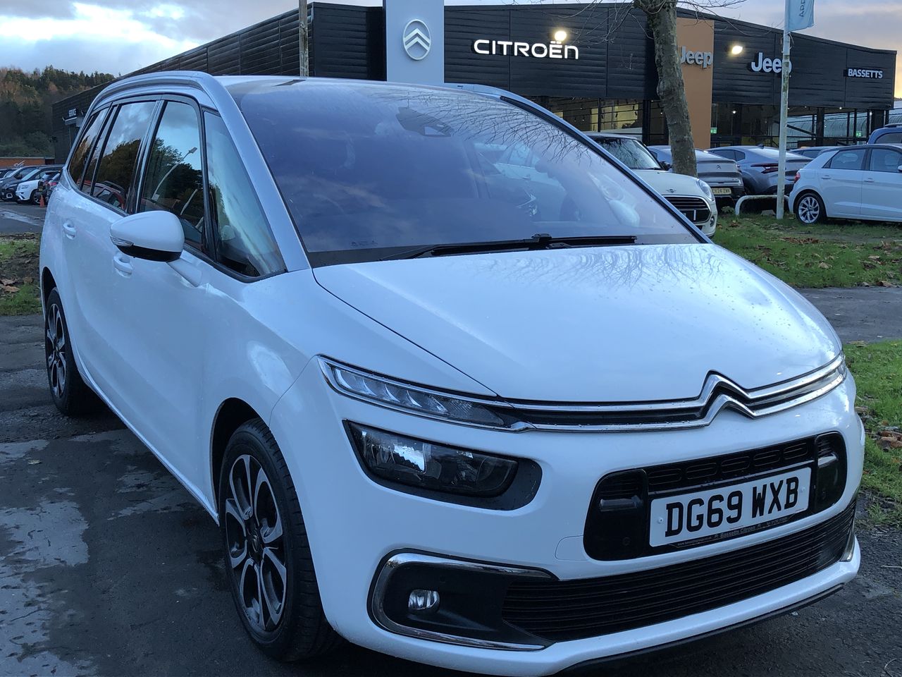 Main listing image - Citroen Grand C4 SpaceTourer