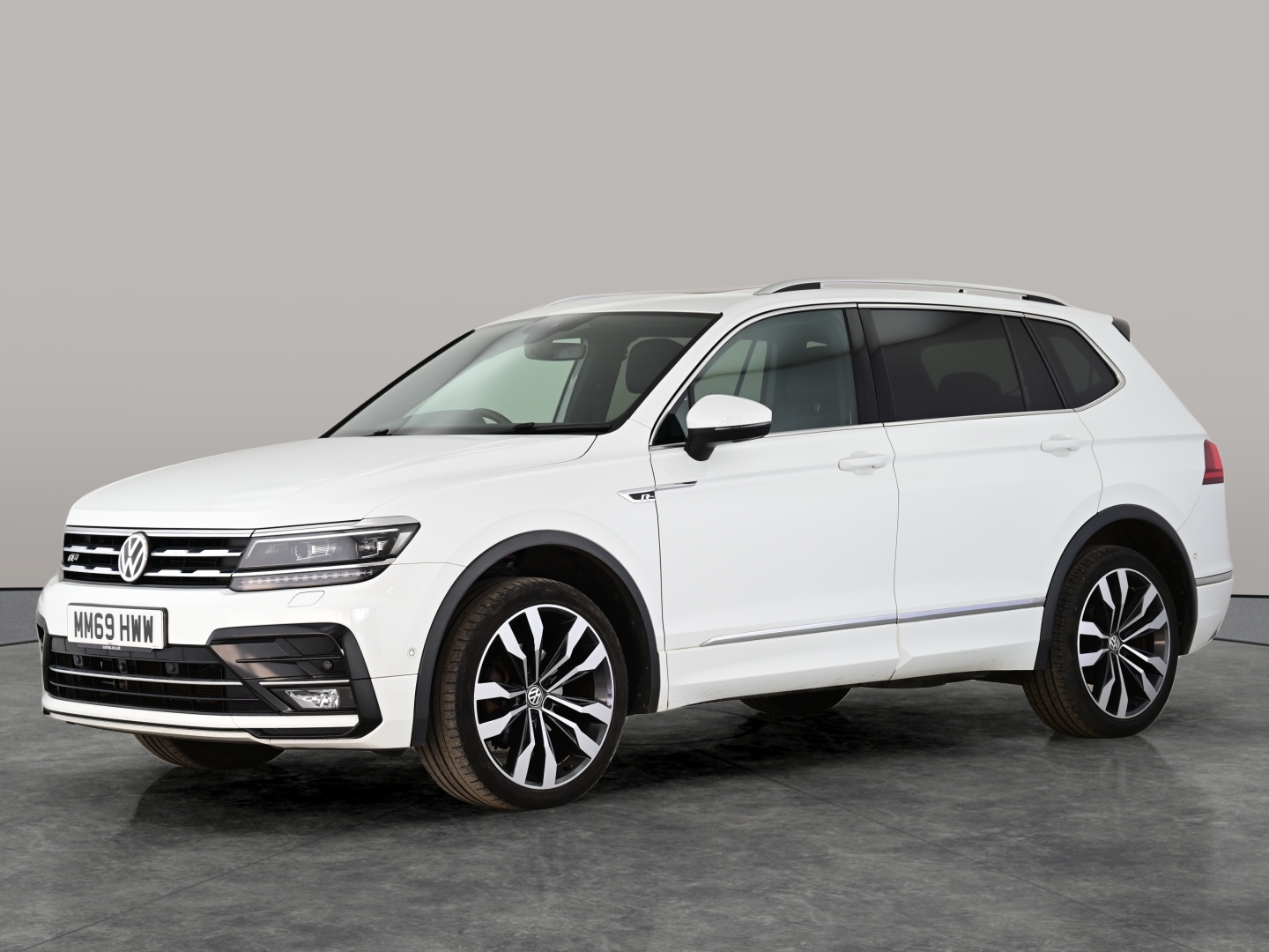 Main listing image - Volkswagen Tiguan Allspace