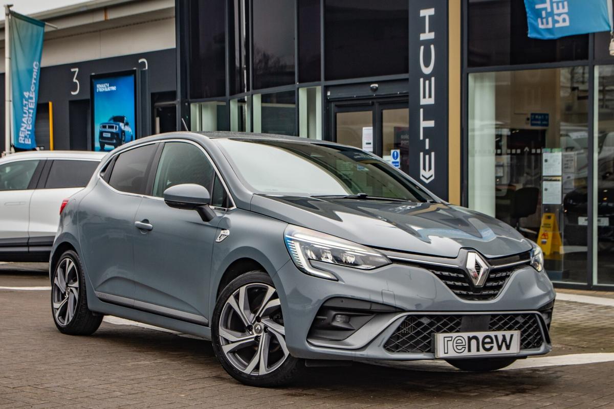 Main listing image - Renault Clio