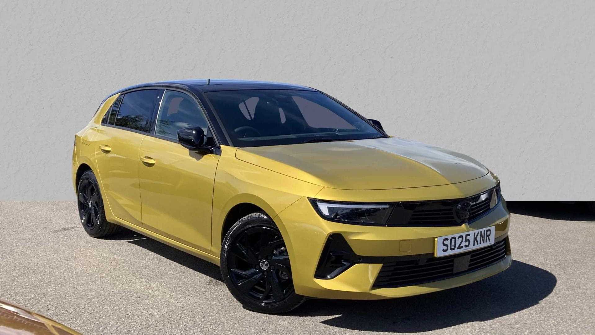 Main listing image - Vauxhall Astra