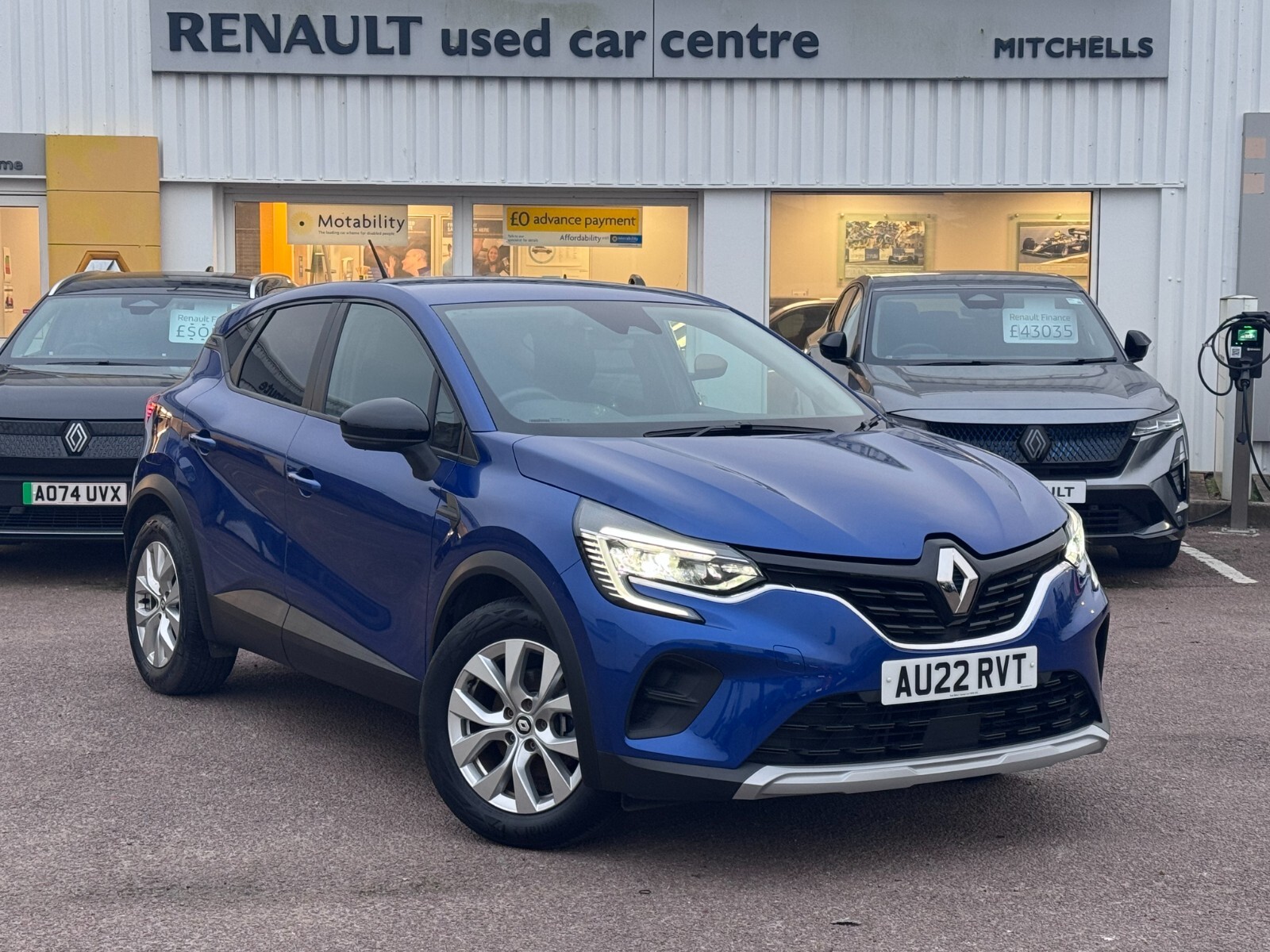 Main listing image - Renault Captur