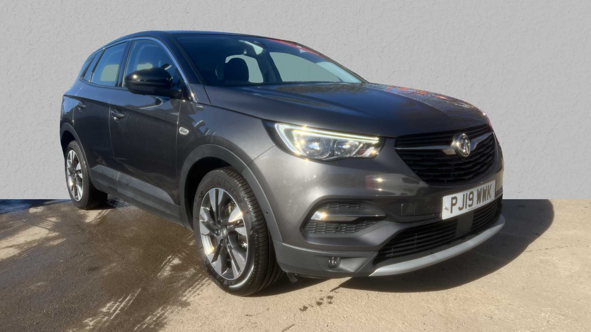 Main listing image - Vauxhall Grandland X