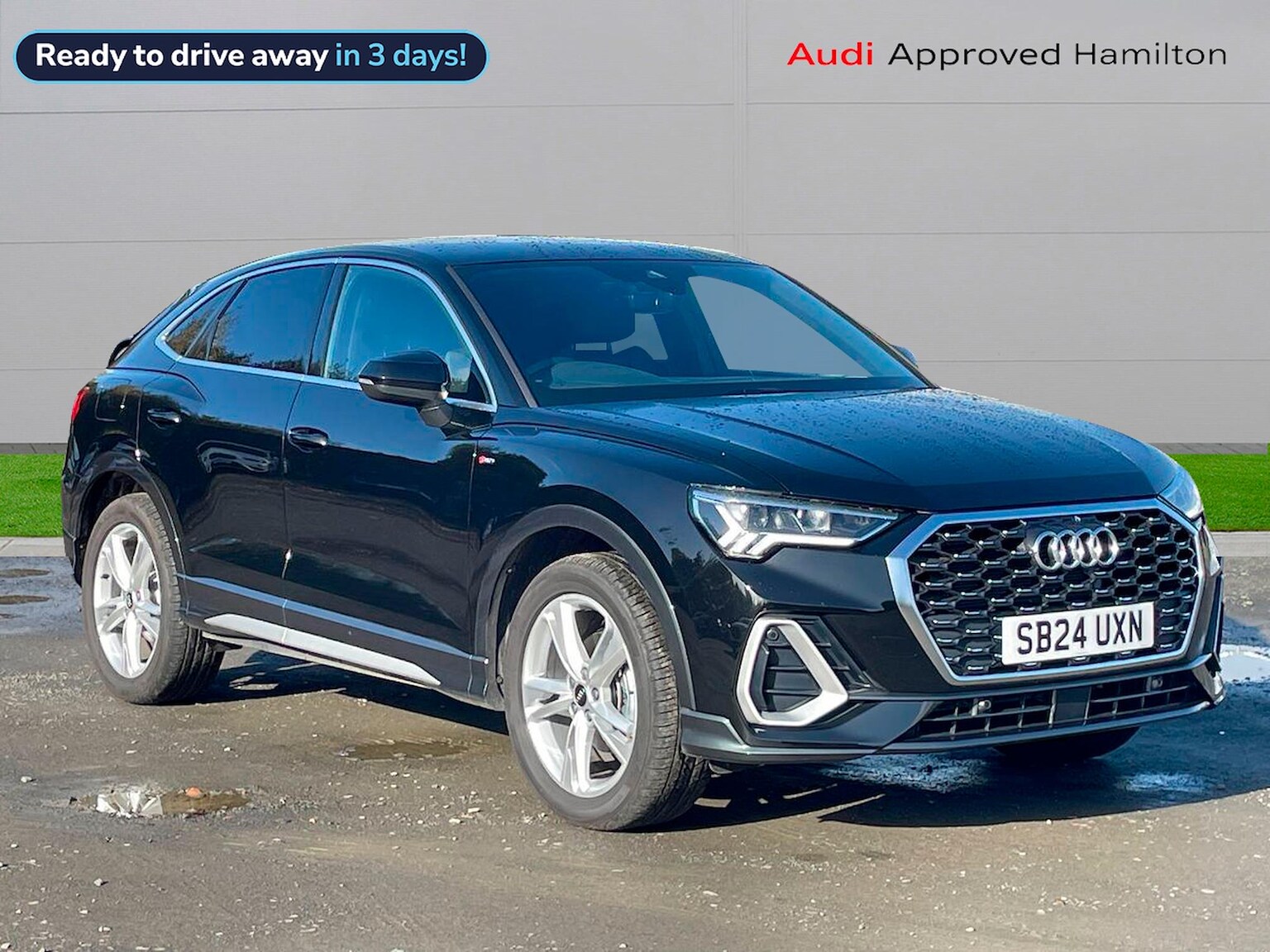 Main listing image - Audi Q3