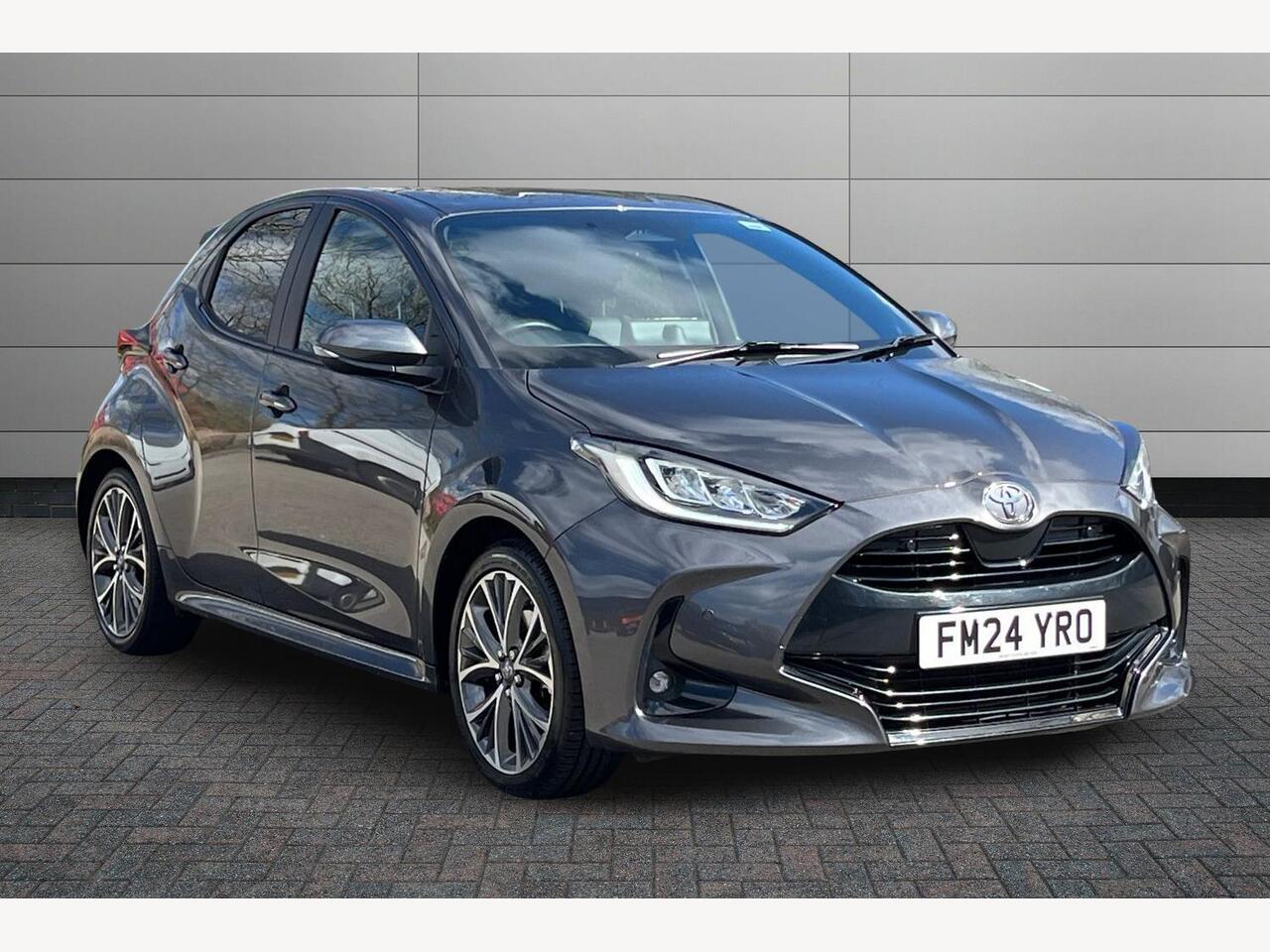 Main listing image - Toyota Yaris