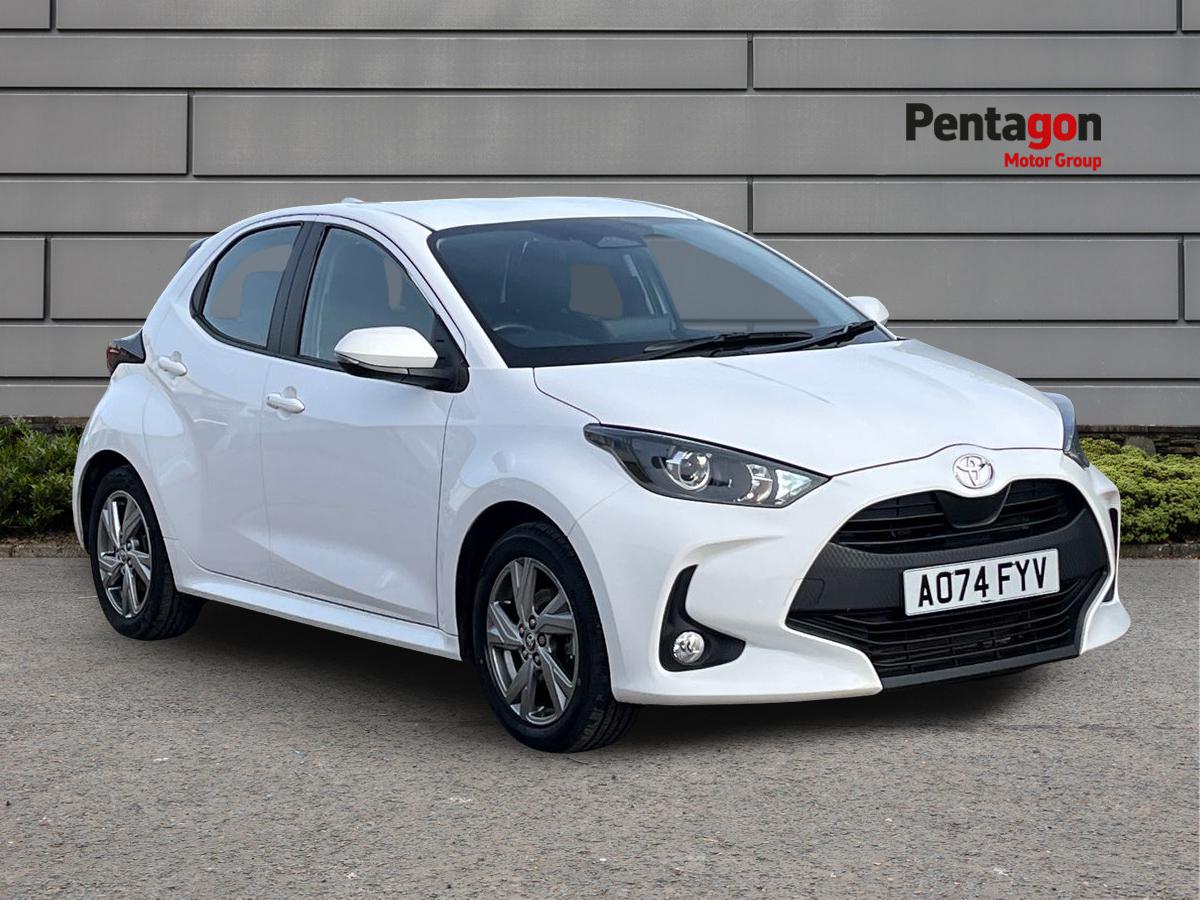 Main listing image - Toyota Yaris