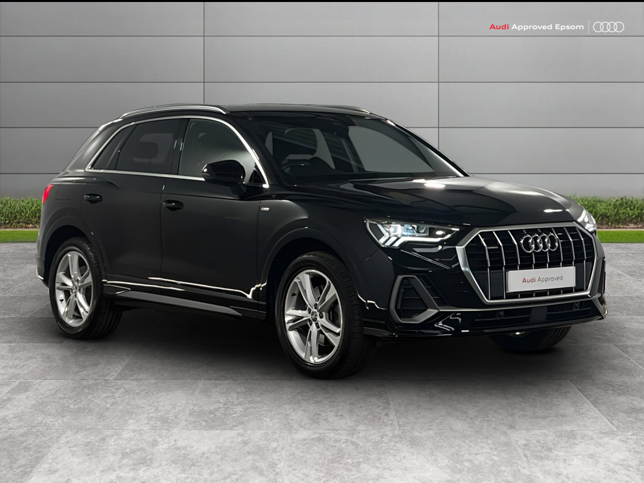 Main listing image - Audi Q3