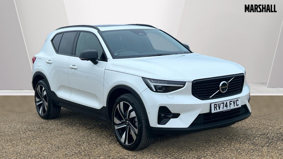 Main listing image - Volvo XC40