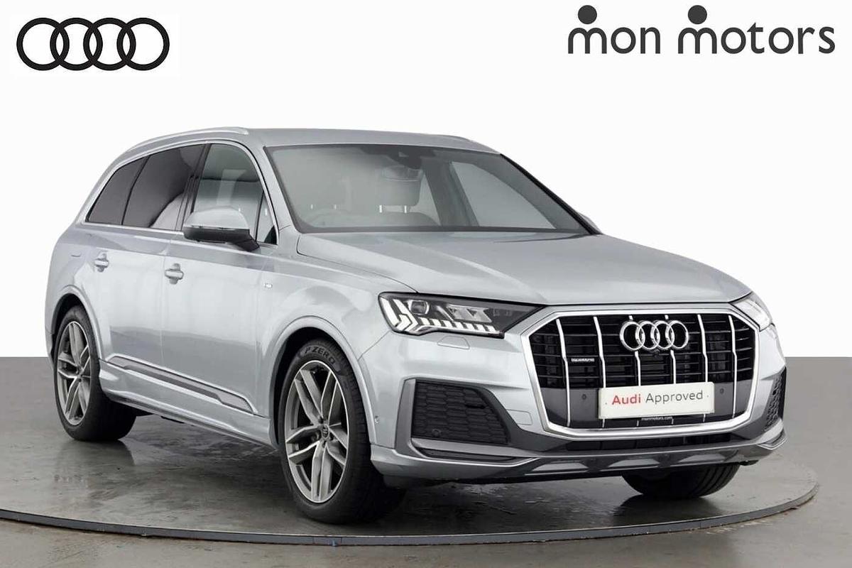 Main listing image - Audi Q7