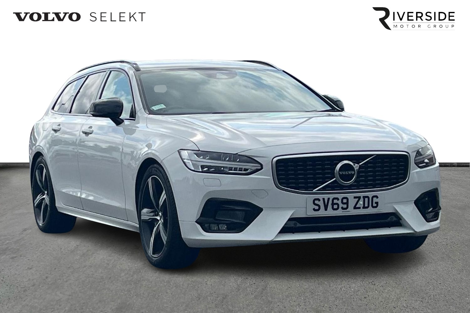 Main listing image - Volvo V90