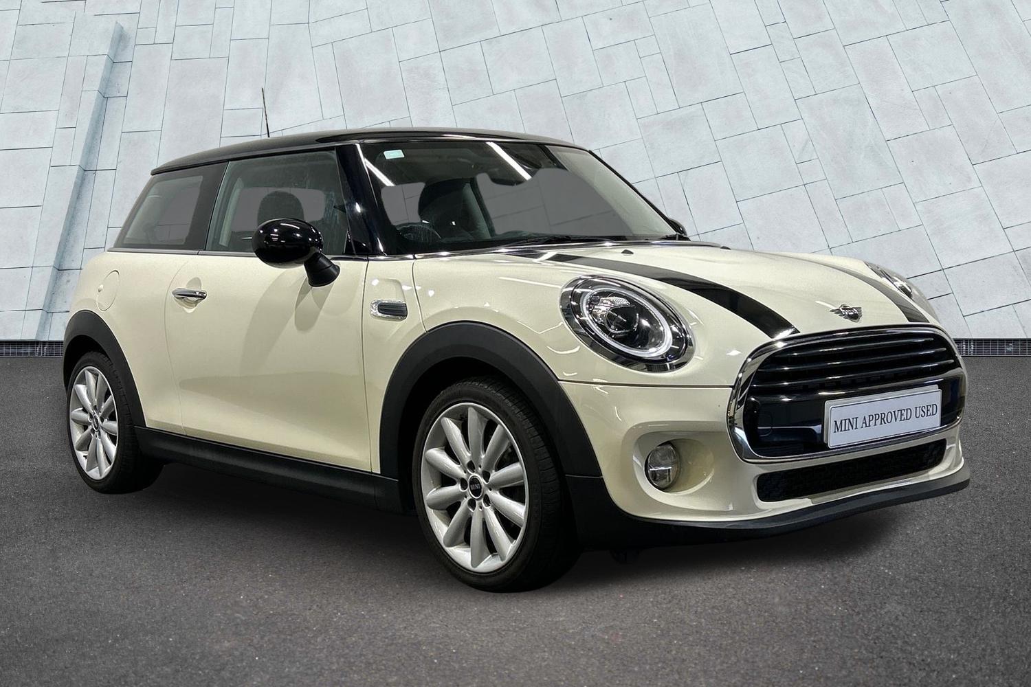 Main listing image - MINI Hatchback