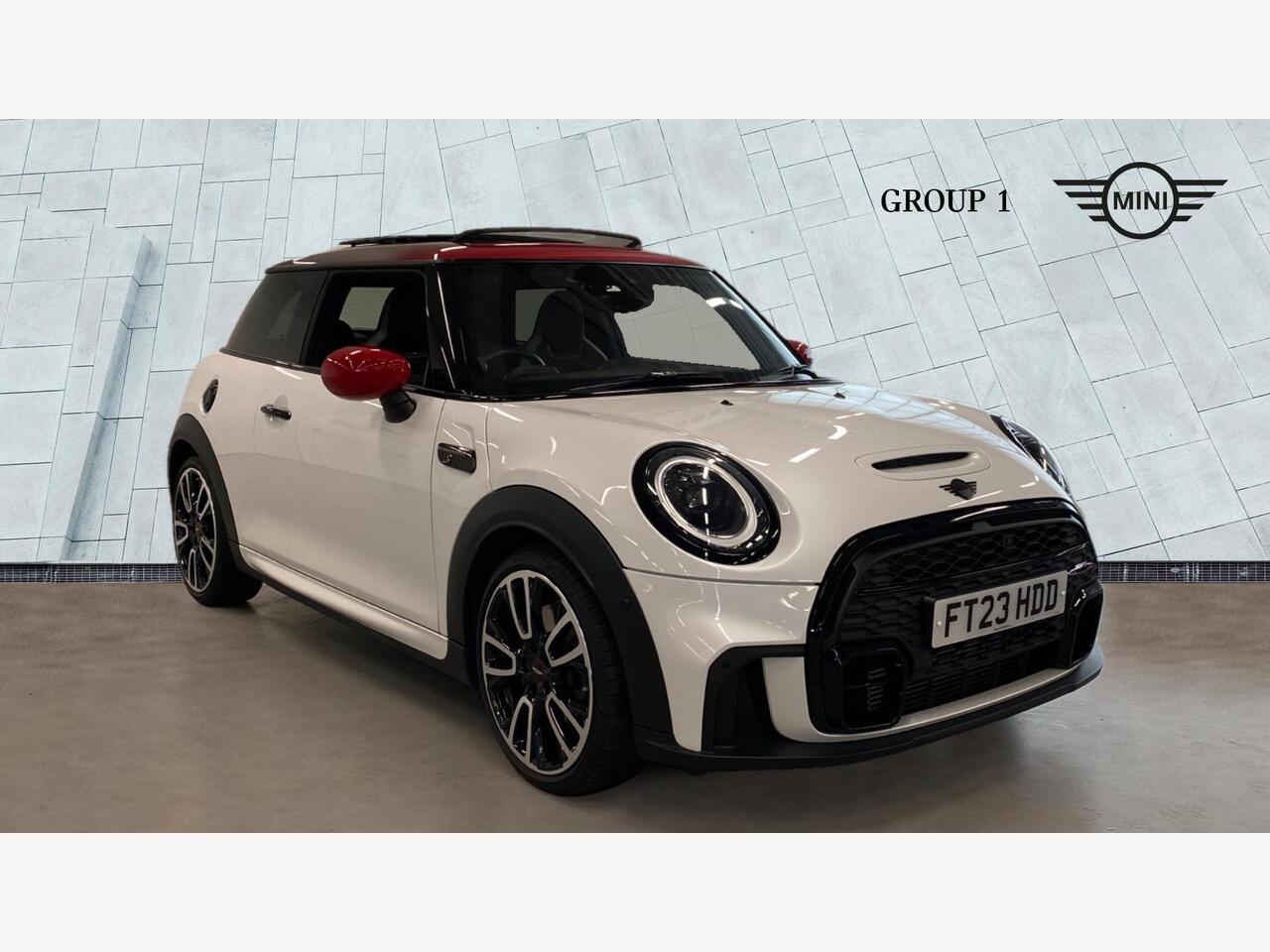 Main listing image - MINI Hatchback